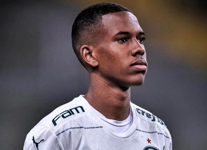 埃斯特旺加盟切尔西：缘由、目标与偶像启示